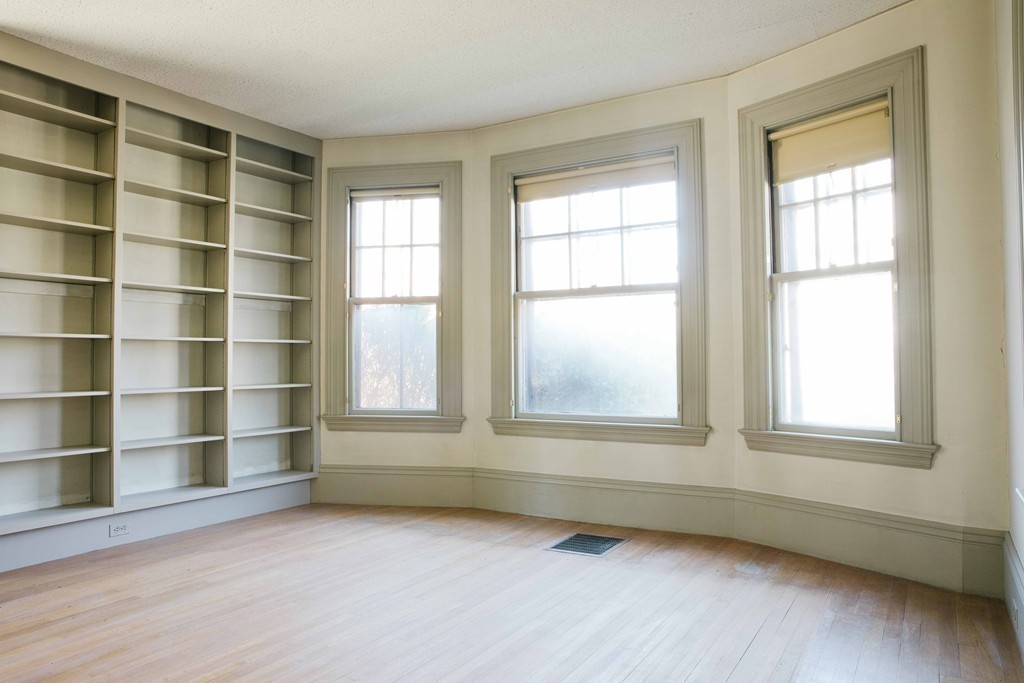 112 Upland Road Cambridge, MA 02140 - Photo 4 of 9