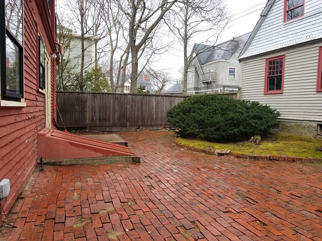 112 Upland Road Cambridge, MA 02140 - Photo 9 of 9