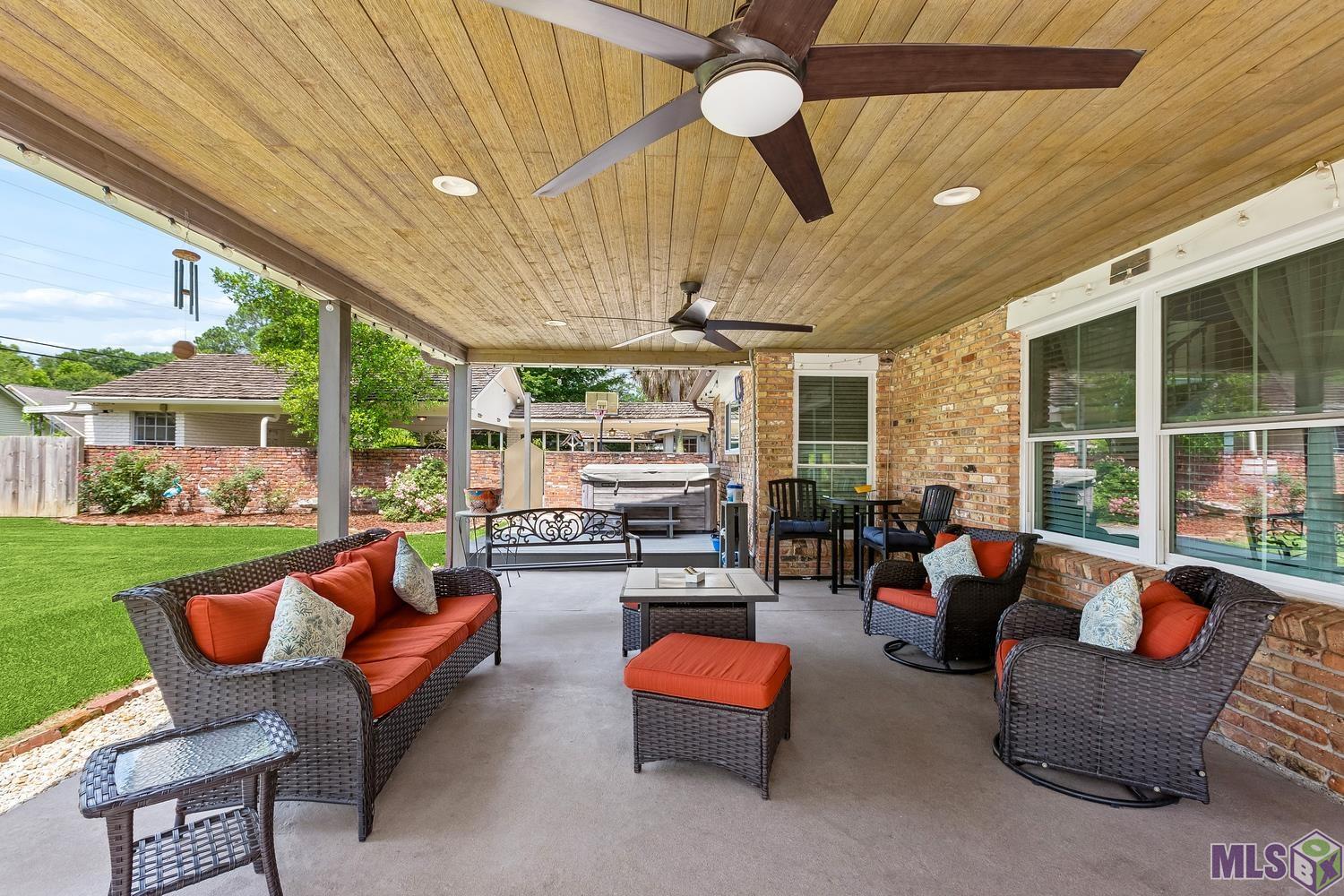9772 Chateau Drive Baton Rouge, LA 70815 - Photo 4 of 8 Back Porch
