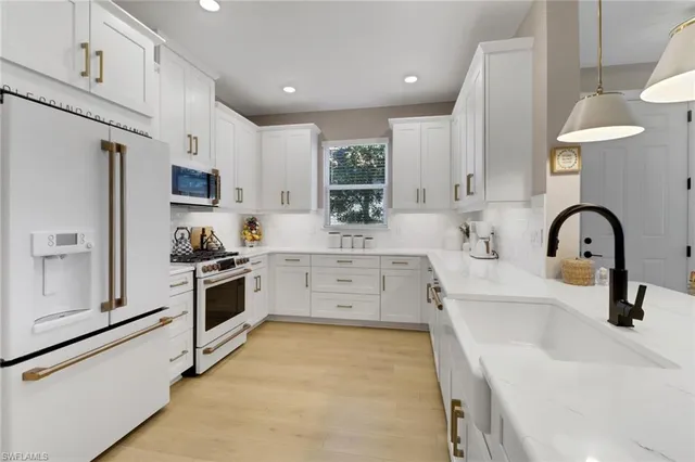 $648,800 | 15156 Sacile Court, Naples, FL 34114