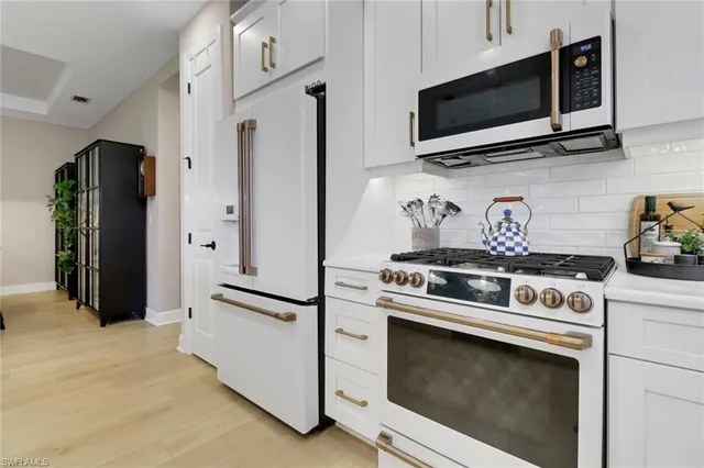 $648,800 | 15156 Sacile Court, Naples, FL 34114