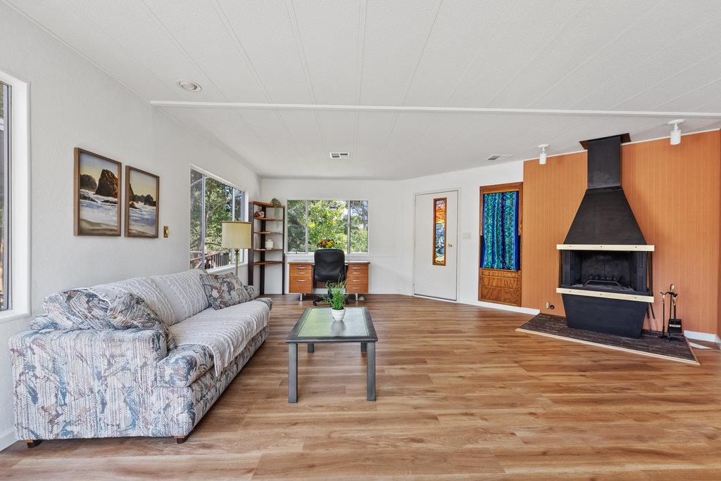 11 Del Rio Circle, Unit 11 Soquel, CA 95073 - Photo 5 of 23 Gallery Image 5