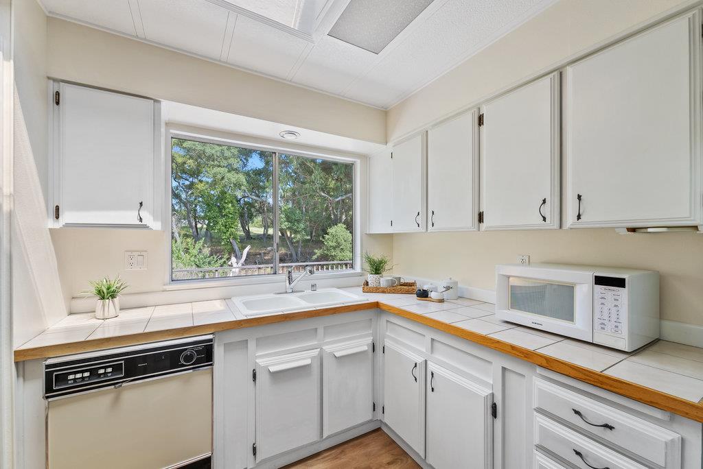 11 Del Rio Circle, Unit 11 Soquel, CA 95073 - Photo 9 of 23 Gallery Image 9