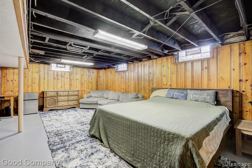 4217 Crooks Road Royal Oak, MI 48073 - Photo 31 of 50