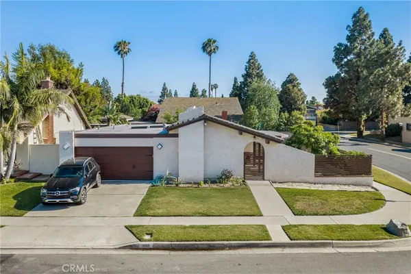 $1,837,000 | 1099 Salinas Avenue, Costa Mesa, CA 92626