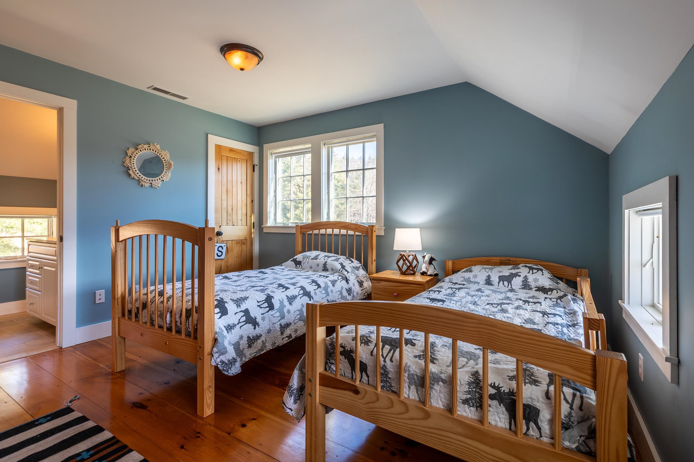 661 Old Lake Road Poultney, VT 05764 - Photo 11 of 30 Gallery Image 11