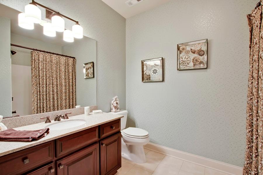 345 Centennial Bluff Boulevard, Unit 345 Oak Ridge, TN 37830 - Photo 20 of 23 20_CB_BlueRidge_314_GuestBath