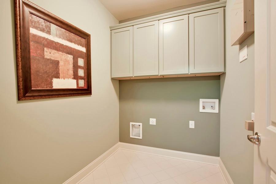 345 Centennial Bluff Boulevard, Unit 345 Oak Ridge, TN 37830 - Photo 21 of 23 21_CB_BlueRidge_314_Laundry