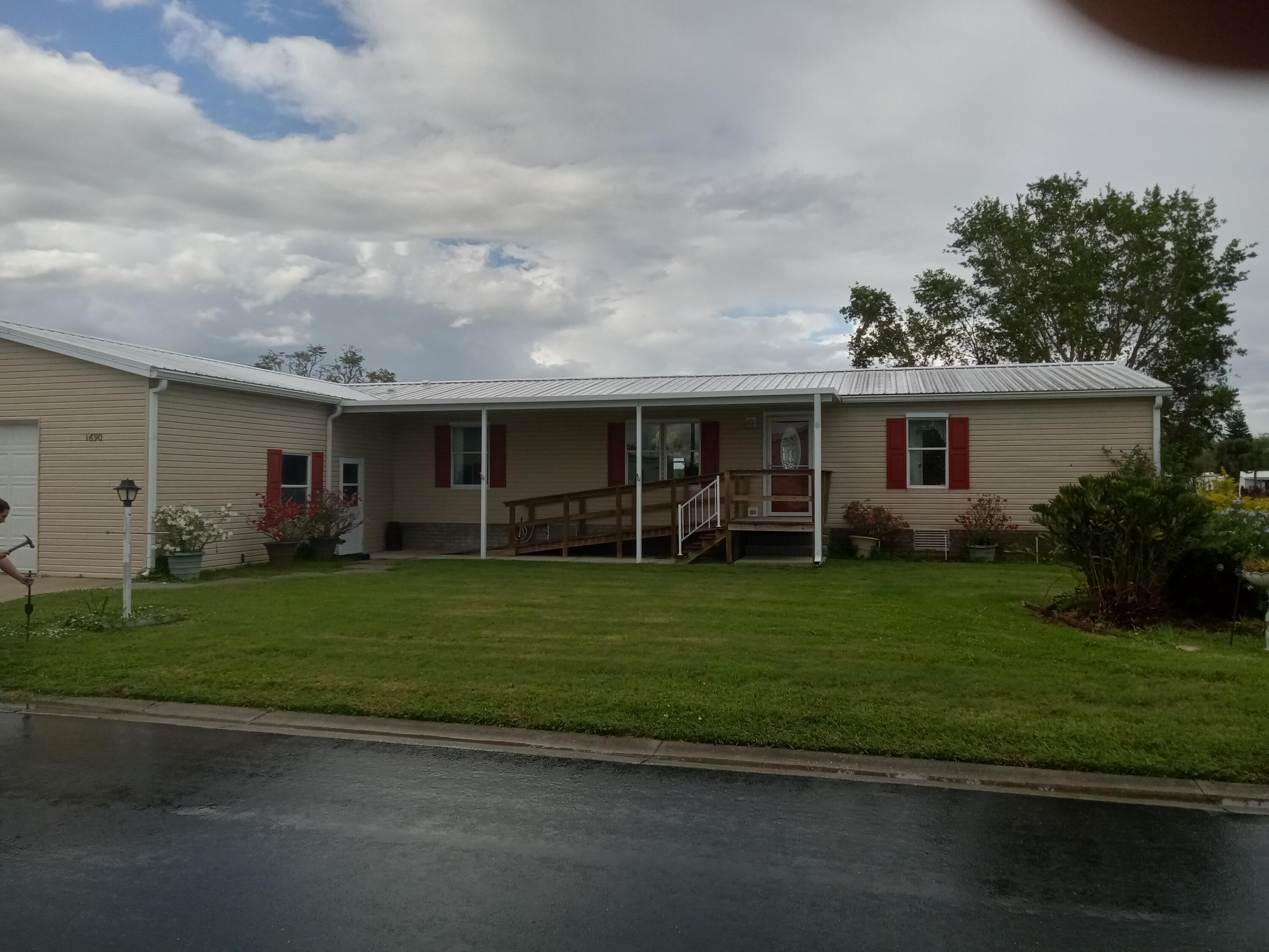 1690 Southwest 35th Circle Okeechobee, FL 34974 - Photo 29 of 31 20221112_150351