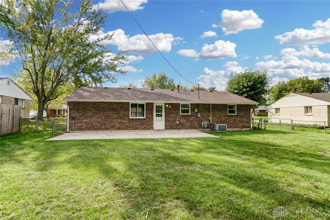 6543 Highbury Road Huber Heights, OH 45424 - Photo 29 of 38