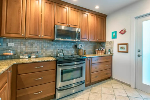 $1,170,000 | 2601 South Roosevelt Boulevard, Unit 610B, Key West, FL 33040