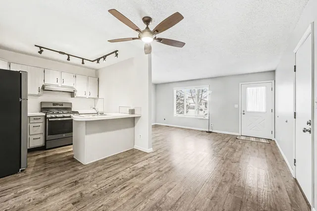 $219,900 | 517 Maryland Avenue Northeast, Unit 9, Grand Rapids, MI 49503