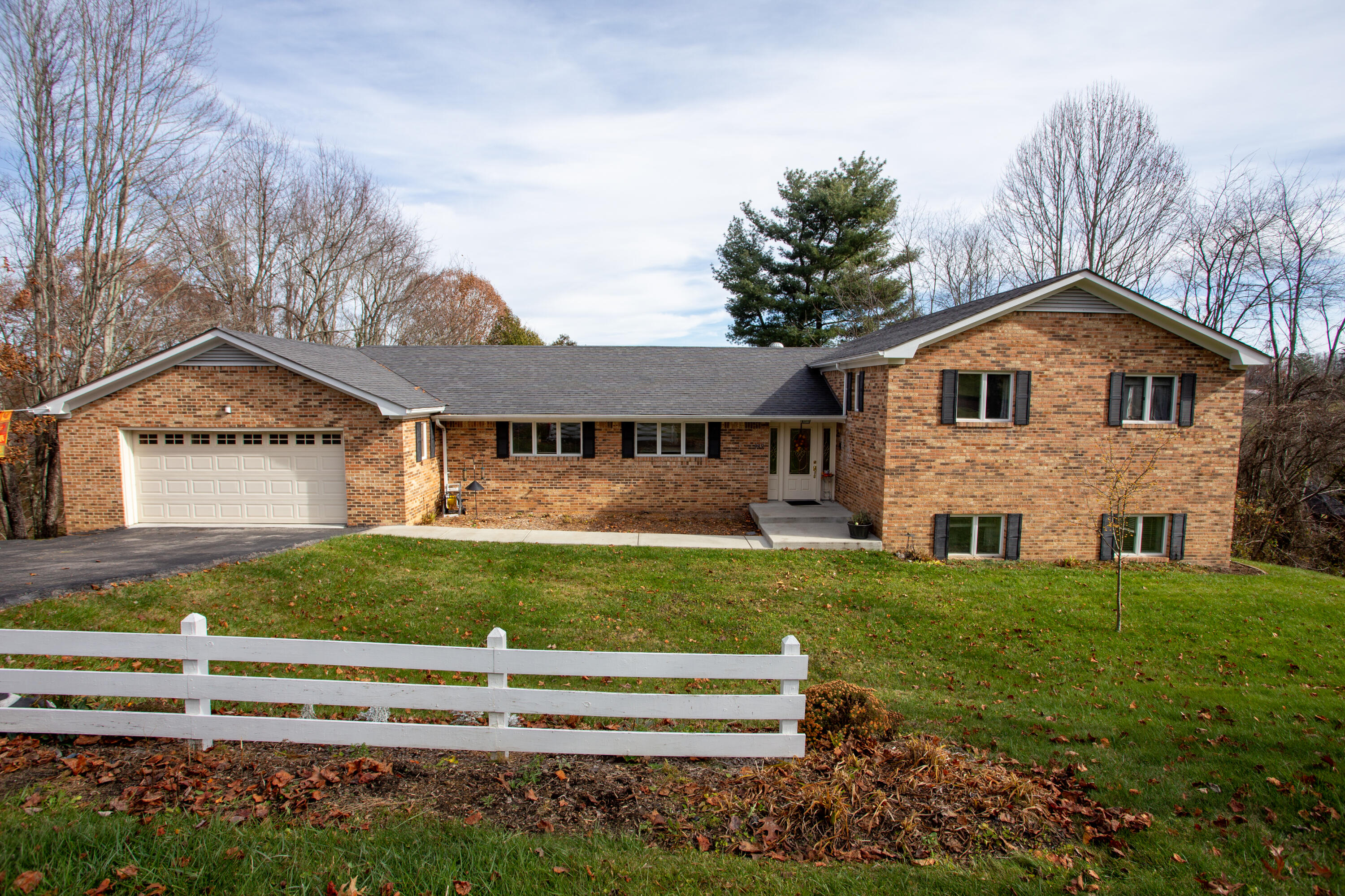 149 Ridgefield Road Southwest Wise, VA 24293 - Photo 1 of 59 home-2