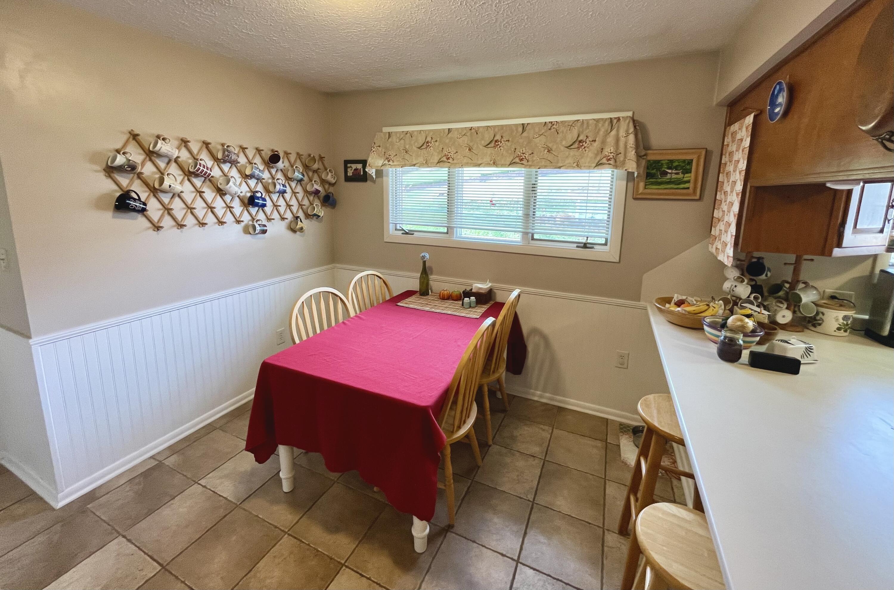 149 Ridgefield Road Southwest Wise, VA 24293 - Photo 12 of 59 breakfast nook