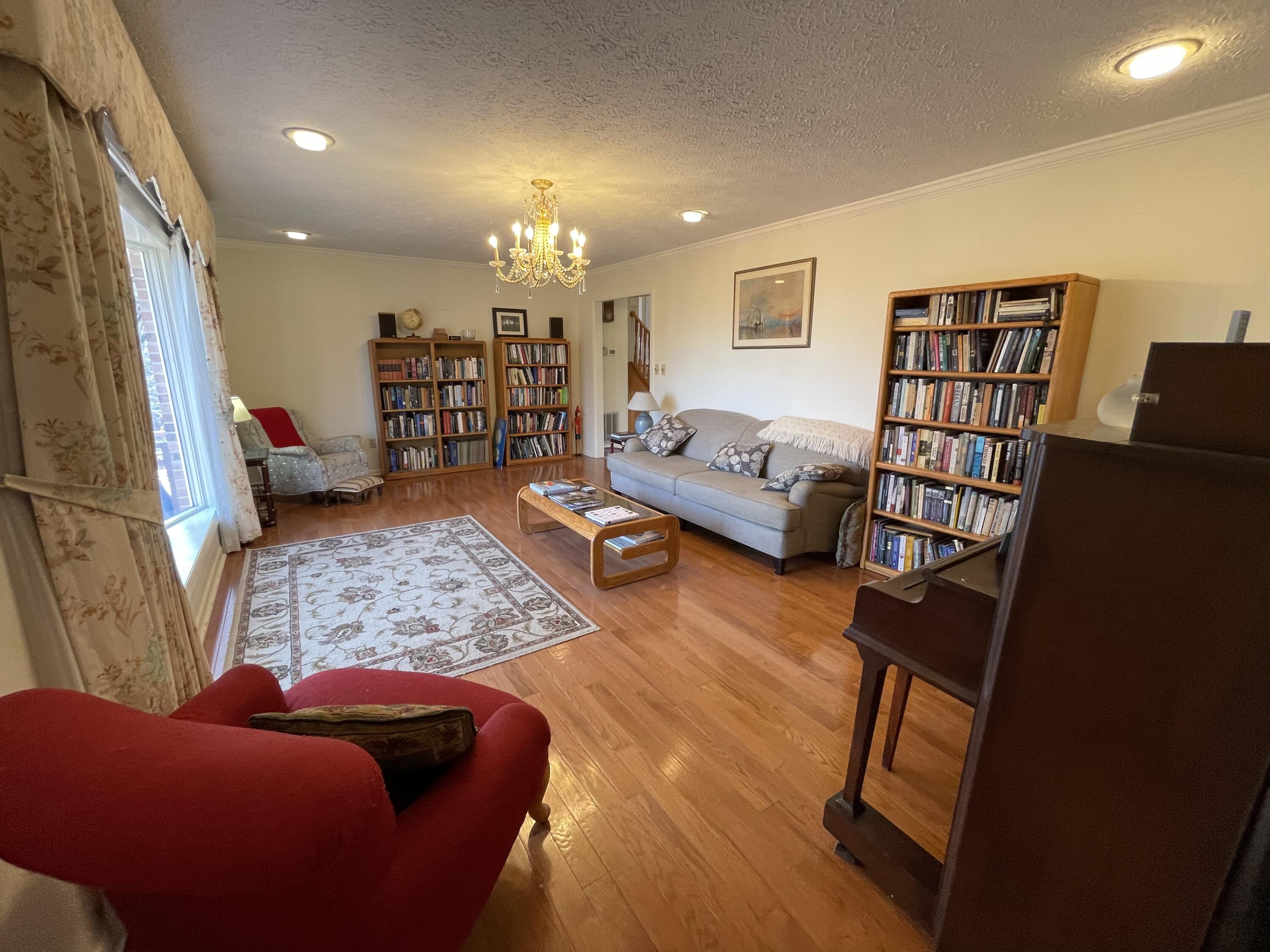 149 Ridgefield Road Southwest Wise, VA 24293 - Photo 15 of 59 living room