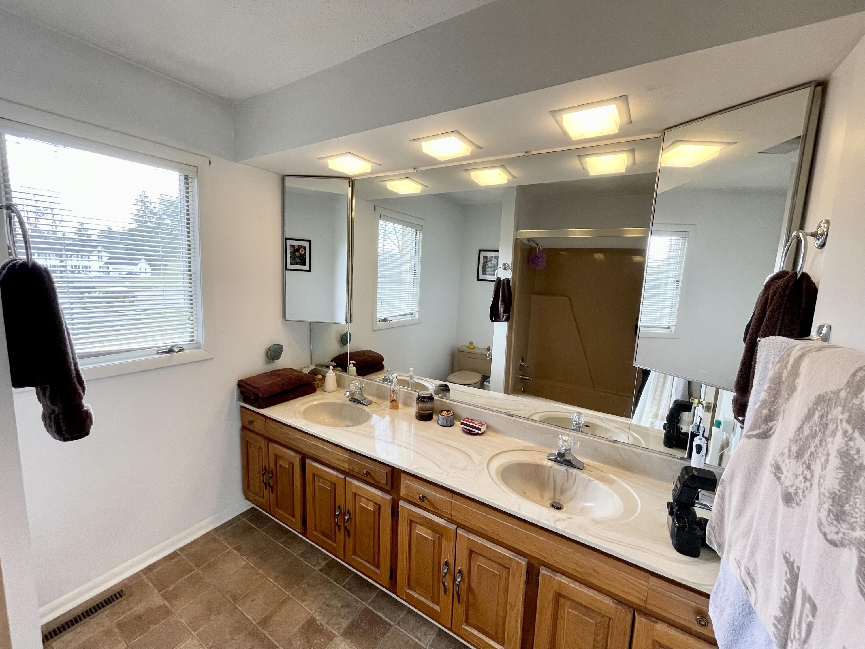 149 Ridgefield Road Southwest Wise, VA 24293 - Photo 26 of 59 second bathroom