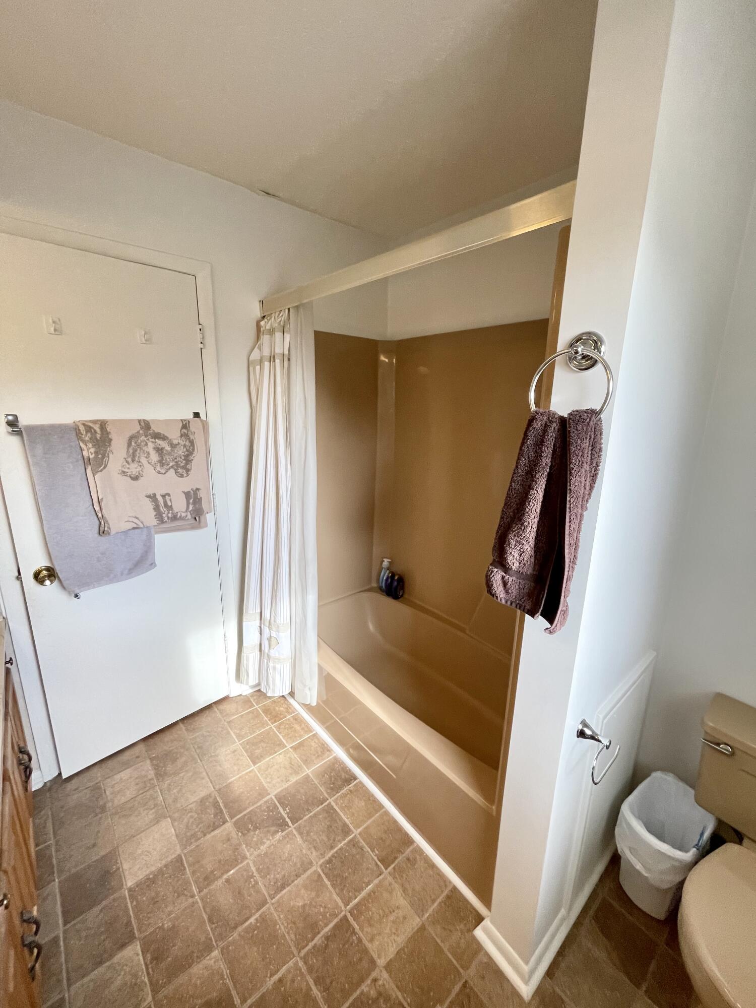 149 Ridgefield Road Southwest Wise, VA 24293 - Photo 28 of 59 second bathroom