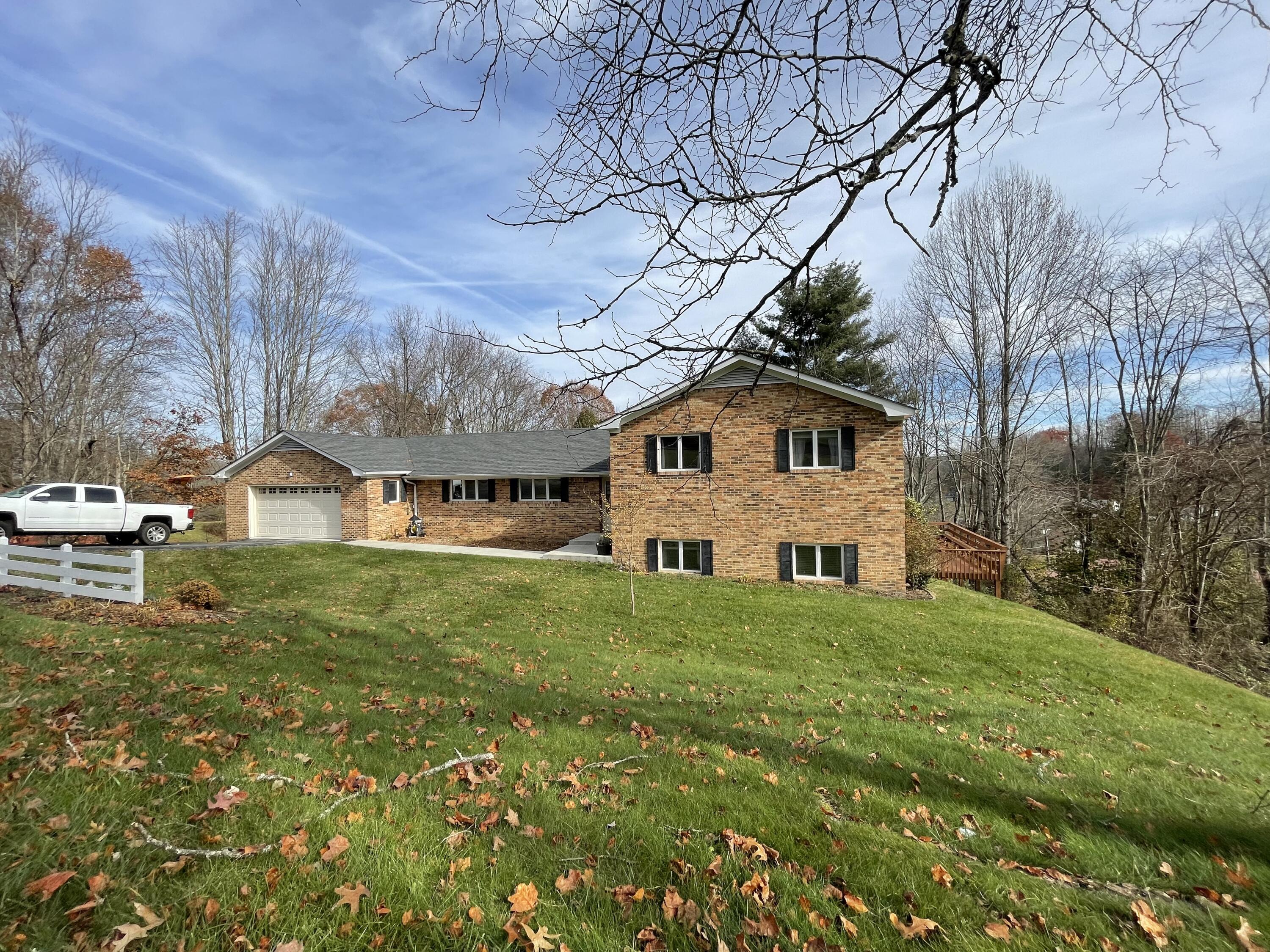 149 Ridgefield Road Southwest Wise, VA 24293 - Photo 3 of 59 home
