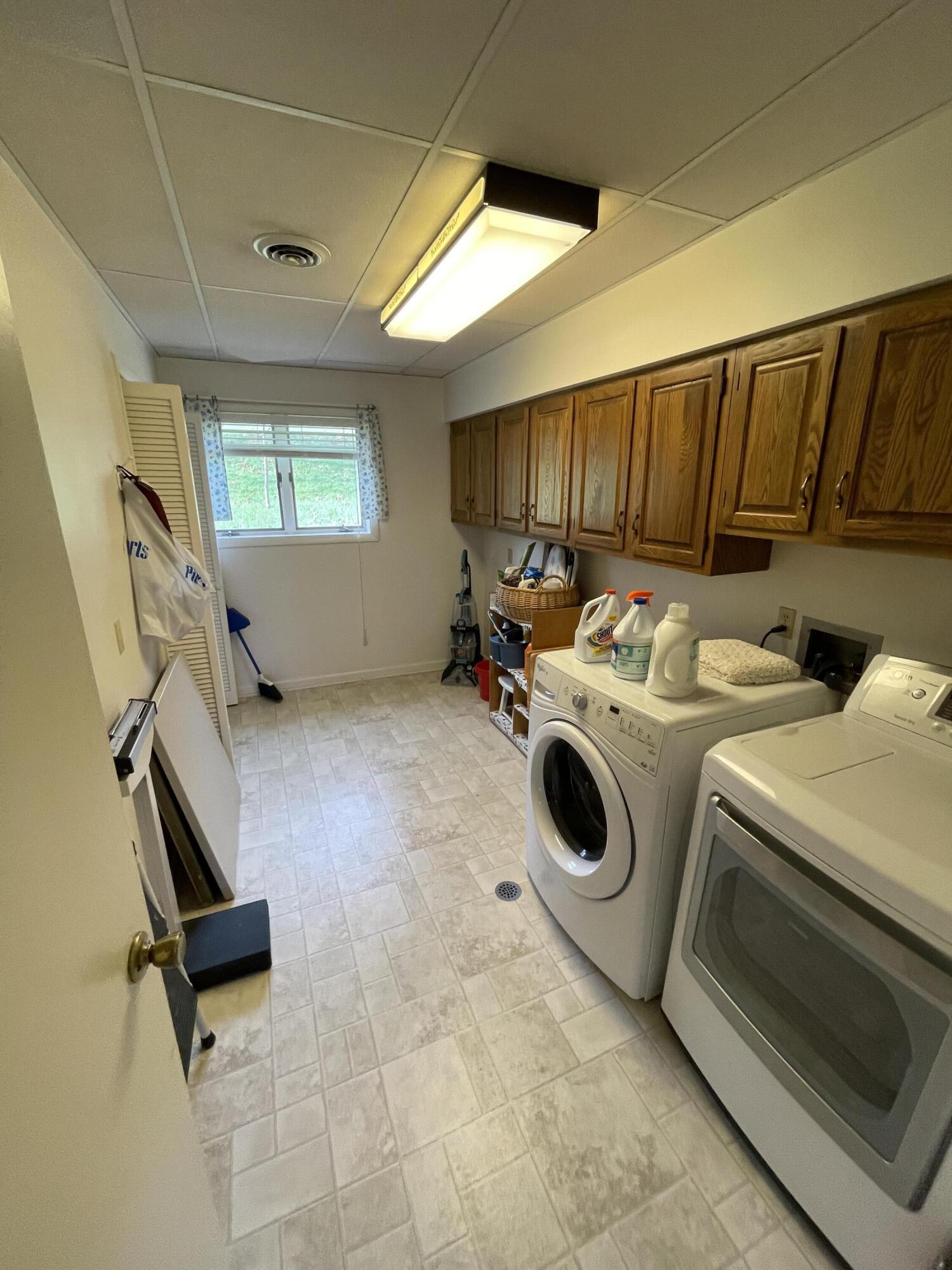 149 Ridgefield Road Southwest Wise, VA 24293 - Photo 41 of 59 laundry room