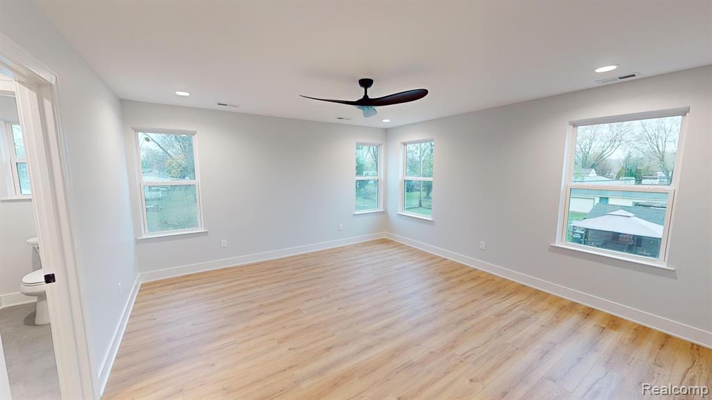 27160 South River Road Harrison Township, MI 48045 - Photo 23 of 33 Gallery Image 23