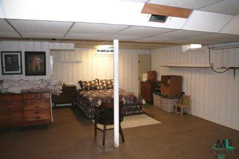 2524 West Webster Road Royal Oak, MI 48073 - Photo 12 of 12 491728-11.JPG