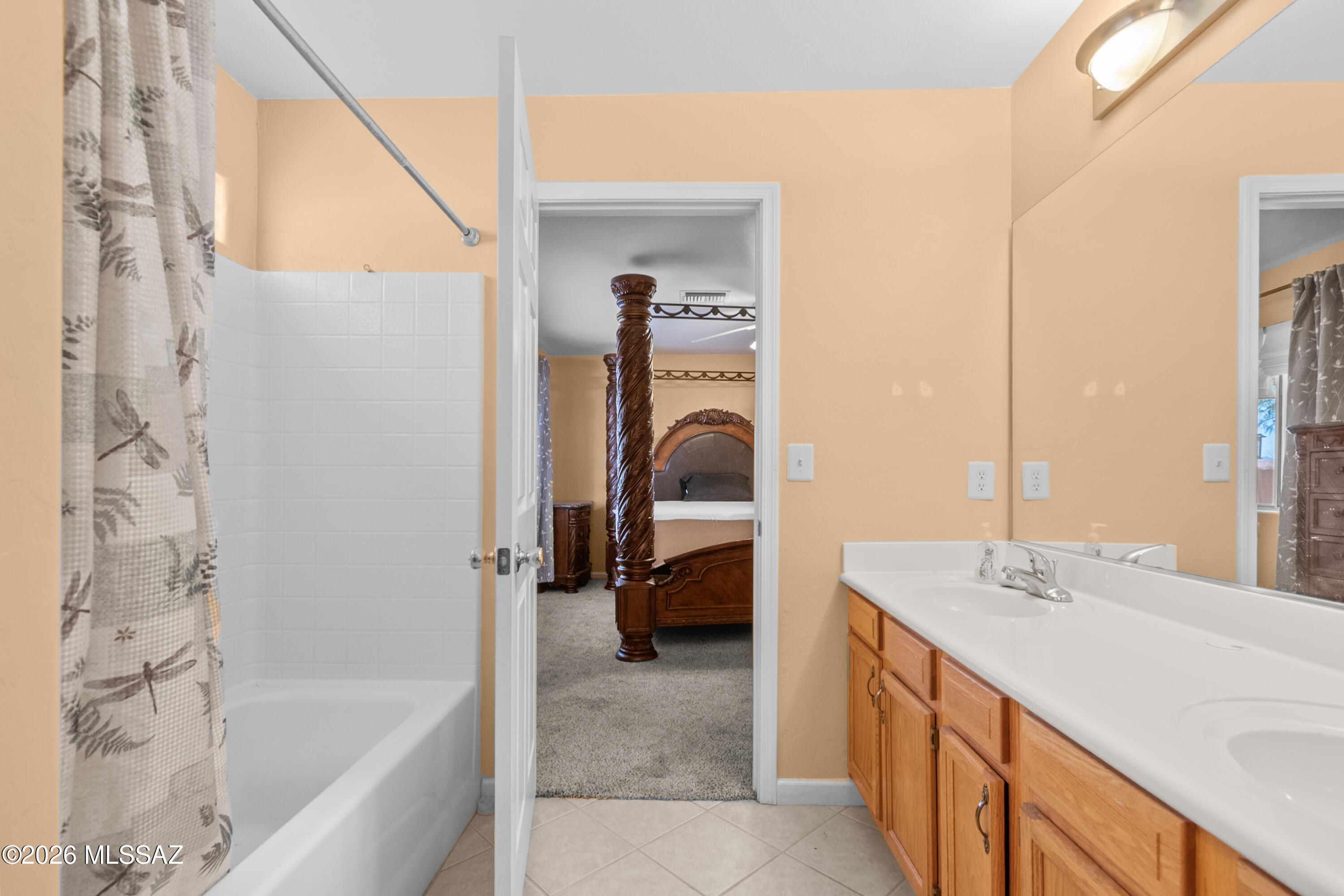 13882 Toler Place Tucson, AZ 85736 - Photo 19 of 34 Master Bath 1 (Toler)