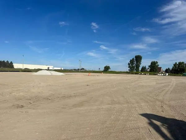$3,000,000 | 1290 South US Highway 41, Sturtevant, WI 53177