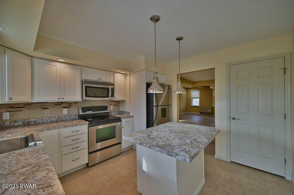 230 3rd Street Olyphant, PA 18447 - Photo 18 of 58