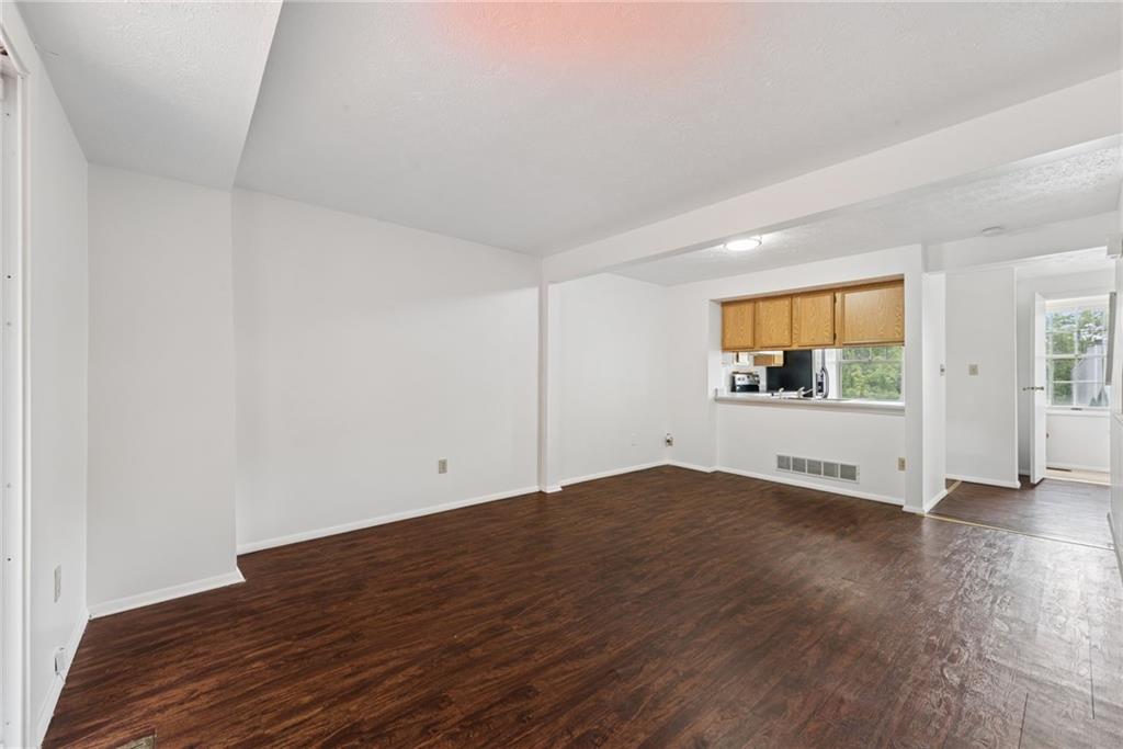 212 Shady Ridge Drive Monroeville, PA 15146 - Photo 3 of 26