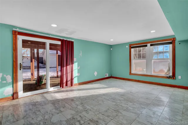 $699,000 | 97 Willow Street, Melville, NY 11747