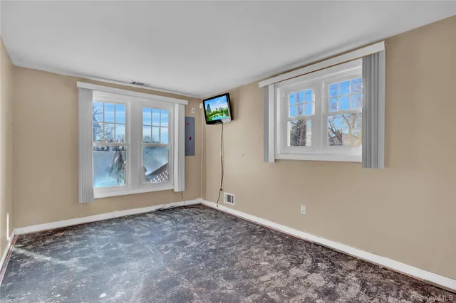 $699,000 | 97 Willow Street, Melville, NY 11747