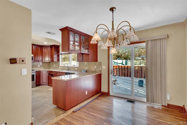 $699,000 | 97 Willow Street, Melville, NY 11747