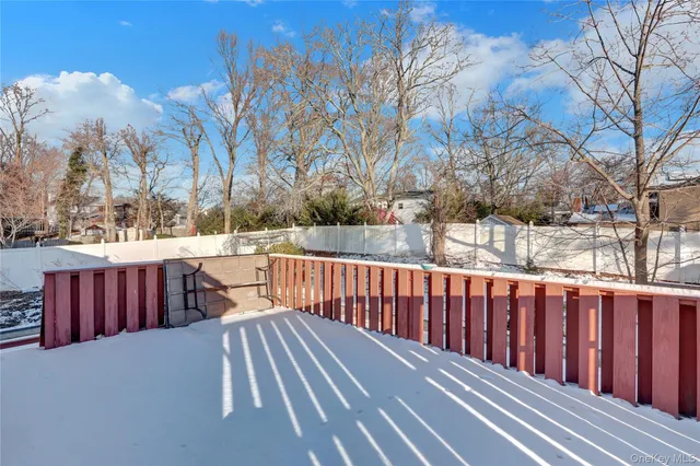 $699,000 | 97 Willow Street, Melville, NY 11747