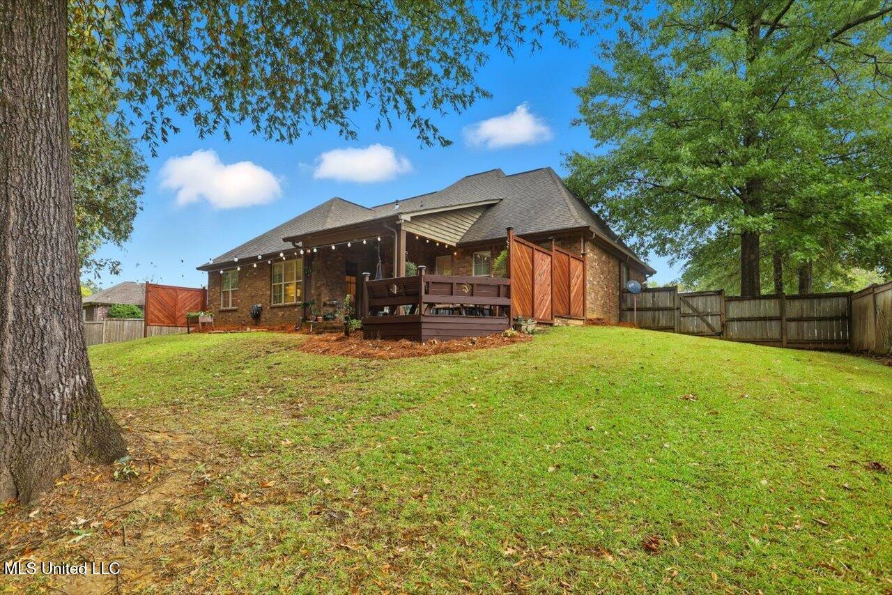 117 Bainbridge Bend Canton, MS 39046 - Photo 31 of 32 34-117 Bainbridge Ln _ Home Tours MS