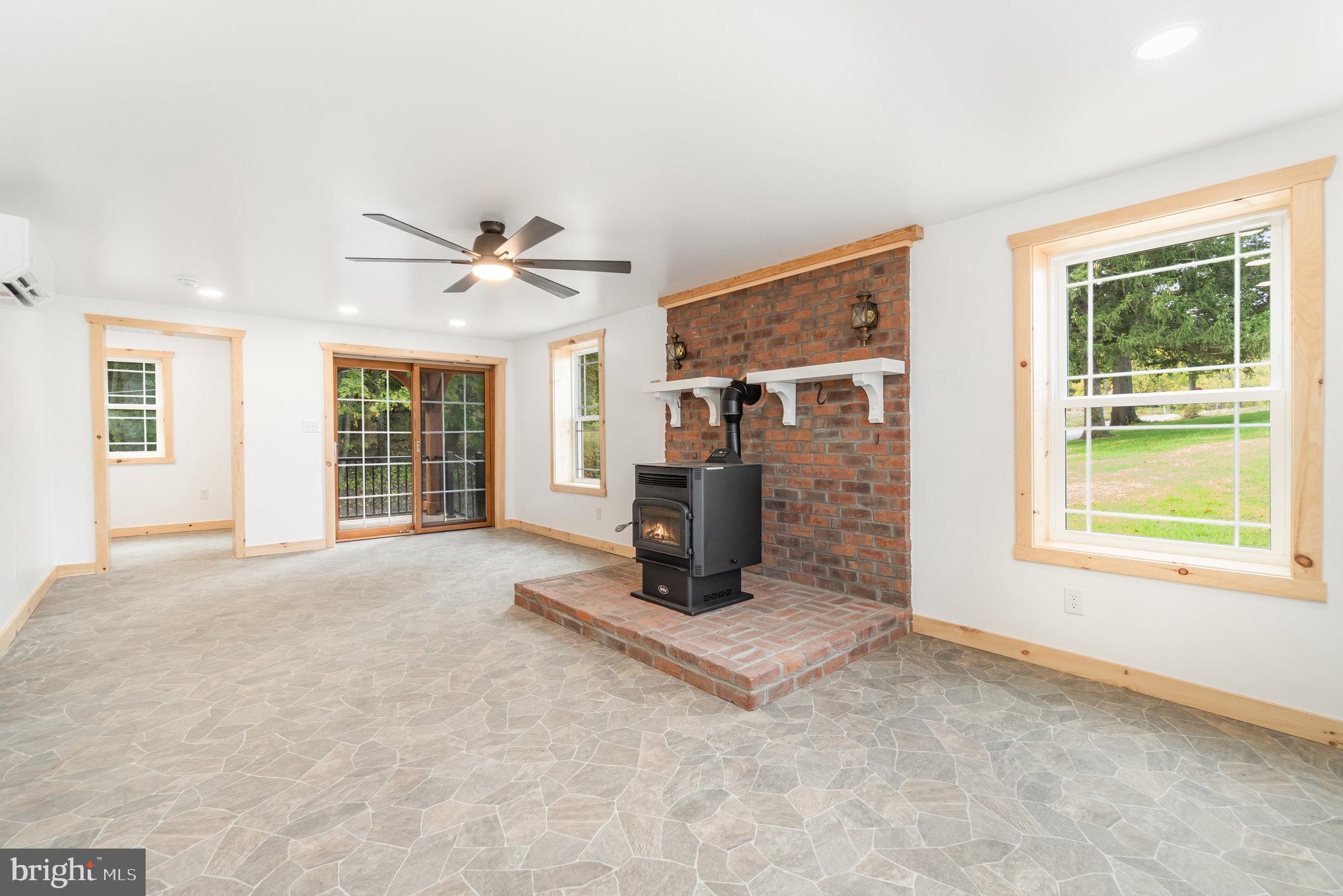 892 Owl Hollow Road Liverpool, PA 17045 - Photo 4 of 46