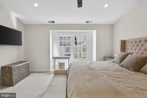 $1,100,000 | 1807 Brentridge Street, Vienna, VA 22182