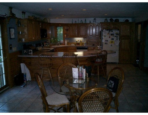 858 Middle Road Acushnet, MA 02743 - Photo 2 of 3 Gallery Image 2