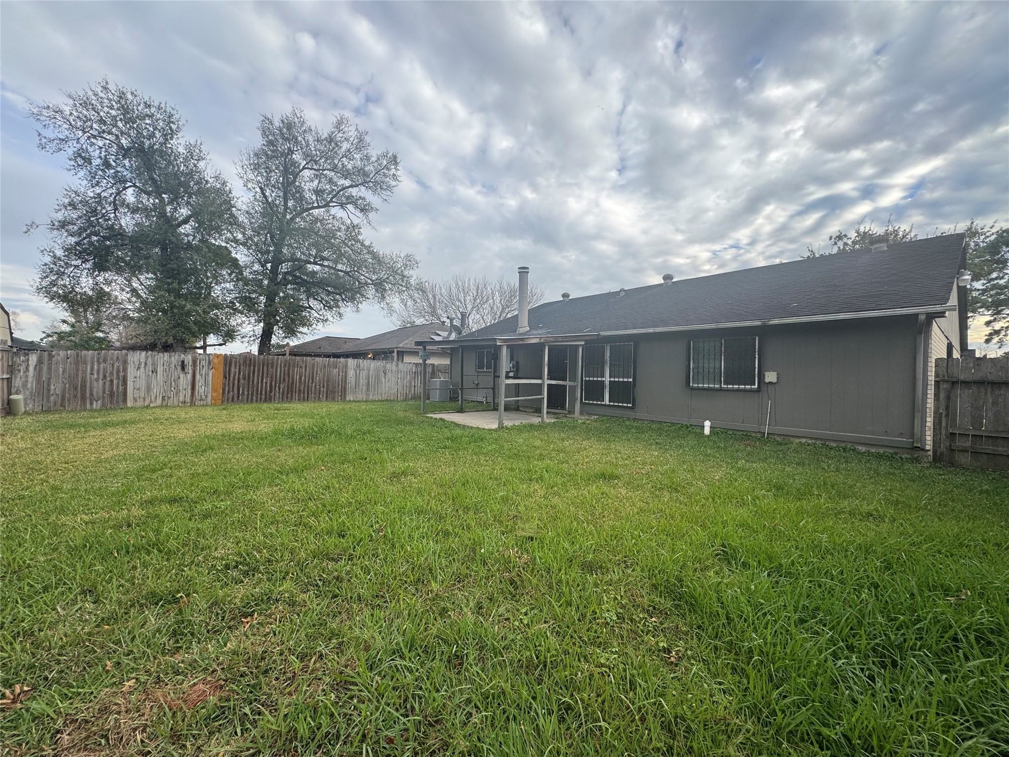 13327 Reads Court Houston, TX 77015 - Photo 17 of 17 a view of a house with backyard and garden