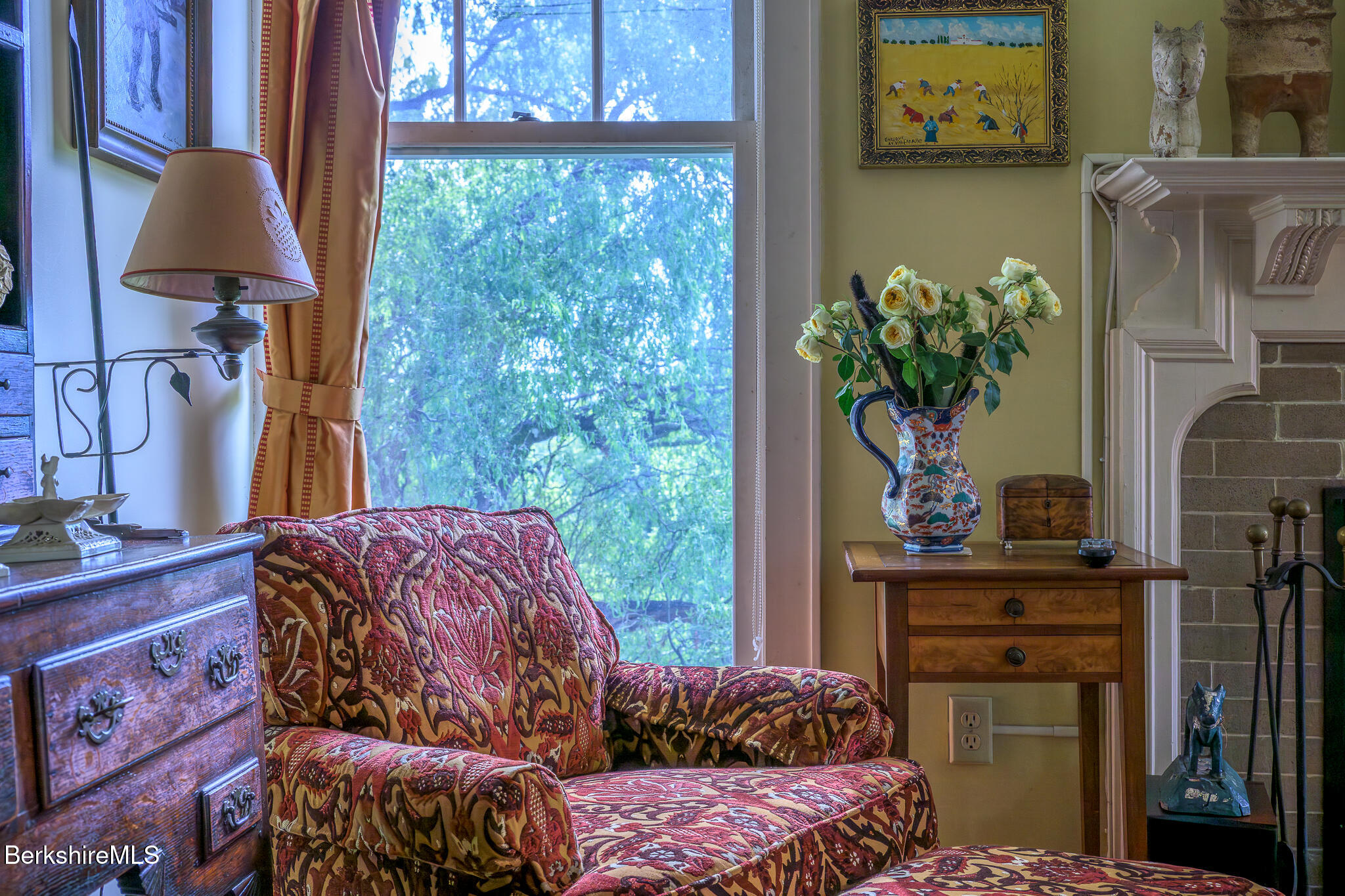 11 Prospect Hill Road, Unit F Stockbridge, MA 01262 - Photo 24 of 51 a living room with furniture and a window
