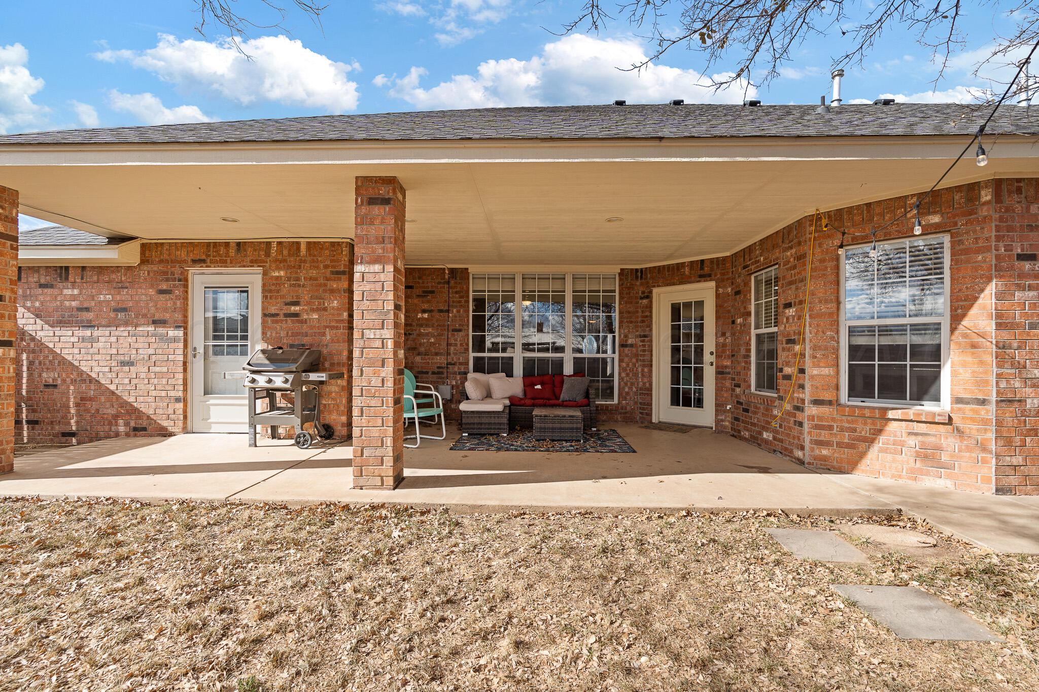 101 Alamo Street Claude, TX 79019 - Photo 19 of 22 Back Patio