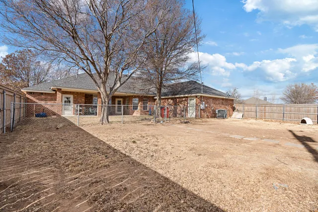 $370,000 | 101 Alamo Street, Claude, TX 79019