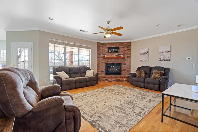 $370,000 | 101 Alamo Street, Claude, TX 79019