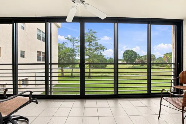 $159,000 | 3231 Holiday Springs Boulevard, Unit 205, Margate, FL 33063
