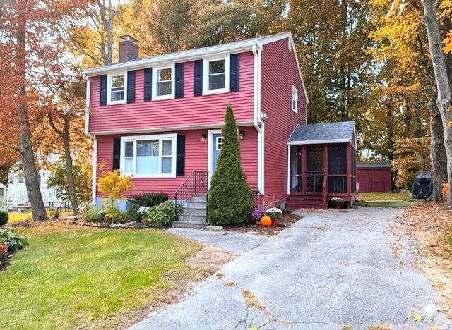 $579,900 | 11 Springwood Avenue, Stoughton, MA 02072