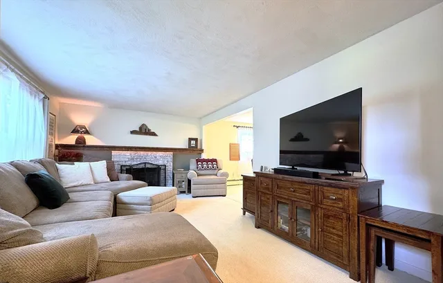 $579,900 | 11 Springwood Avenue, Stoughton, MA 02072