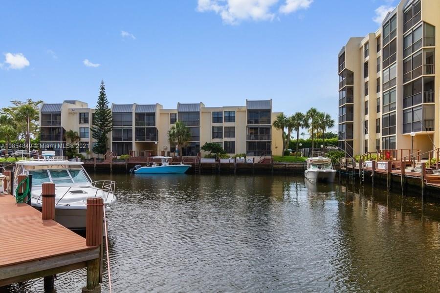 14 Royal Palm Way, Unit 5010 Boca Raton, FL 33432 - Photo 8 of 15 a view of ocean with building and lake view