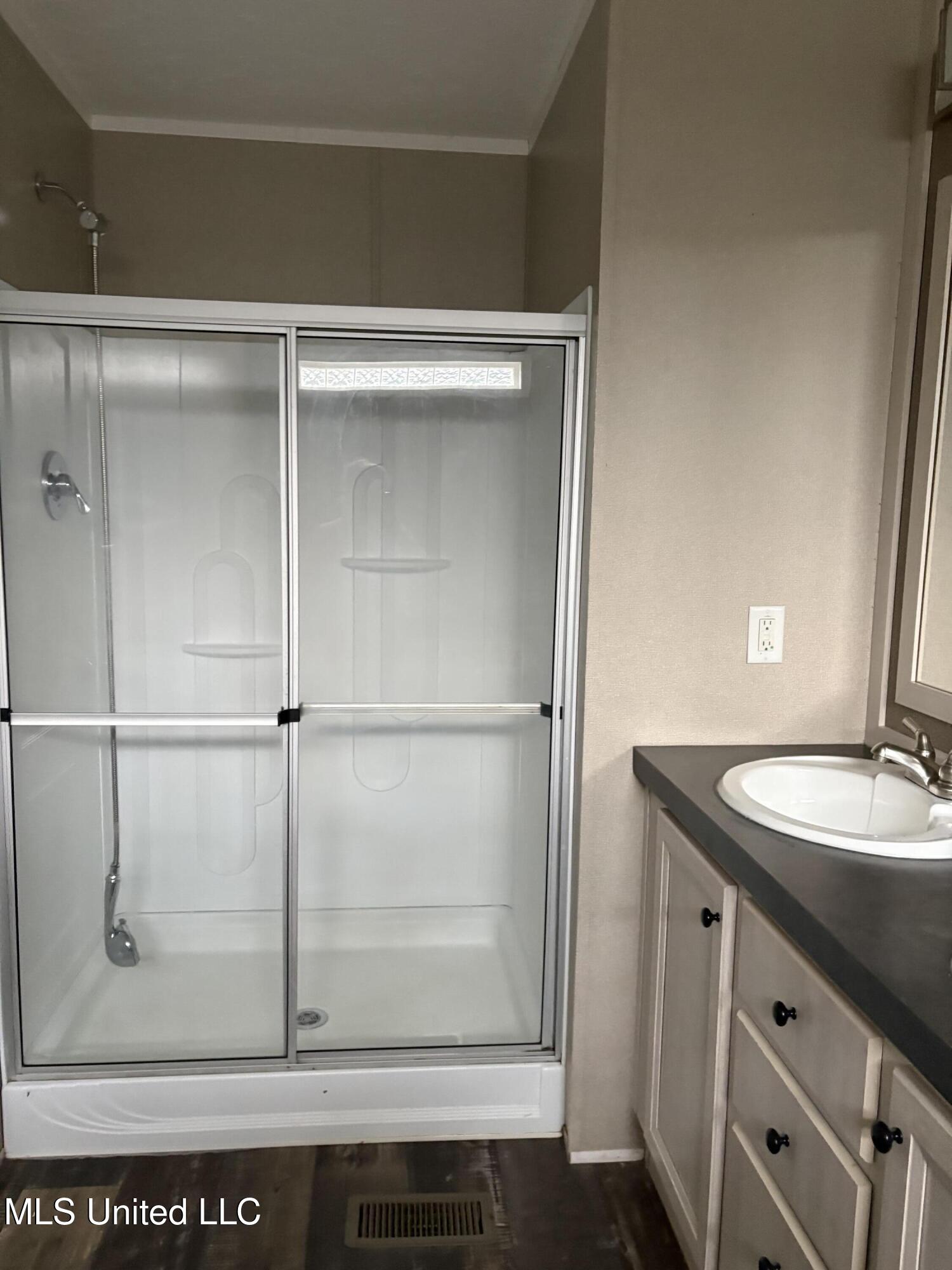 1639 County Line Road Coldwater, MS 38618 - Photo 11 of 12 Photo Jan 14 2026, 11 46 14 AM