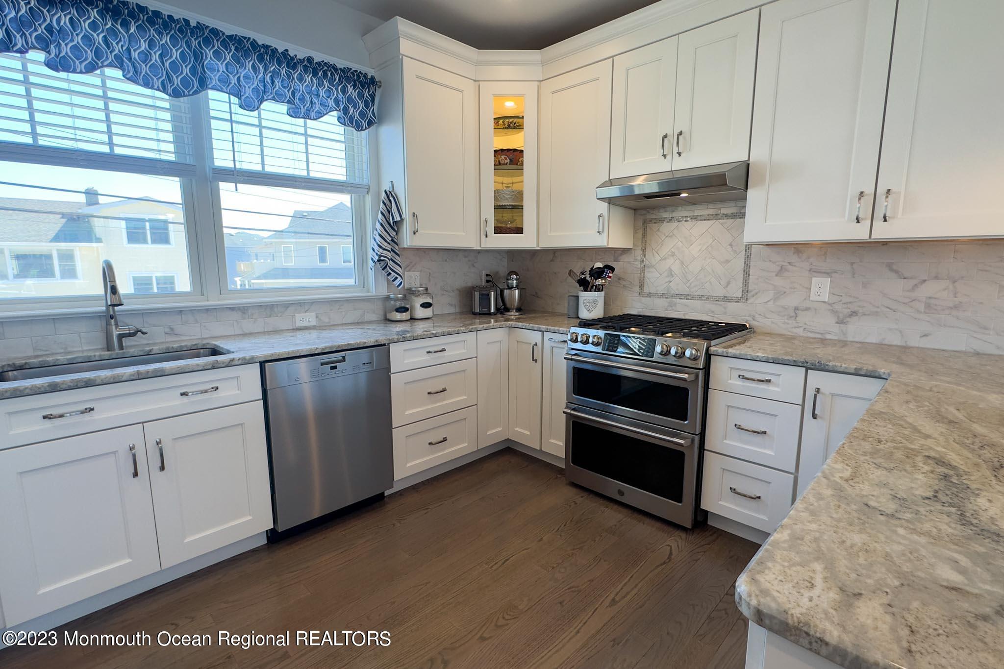 326 Venice Drive Lavallette, NJ 08735 - Photo 22 of 78 21