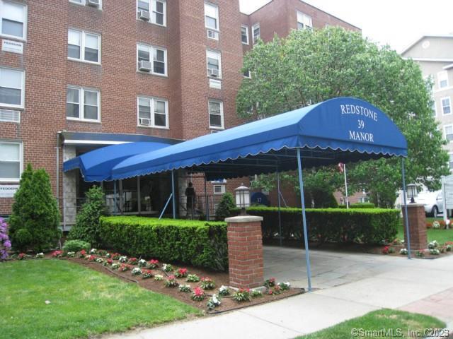 39 Glenbrook Road, Unit 4H Stamford, CT 06902 - Photo 1 of 1