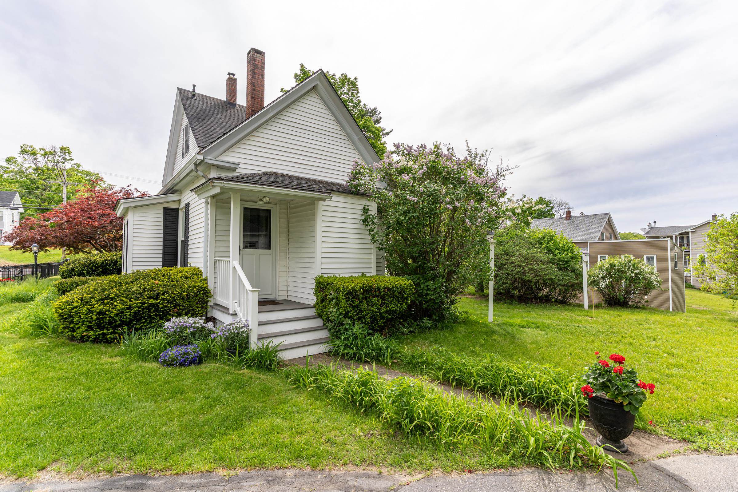 308 Main Street Fremont, NH 03044 - Photo 39 of 58